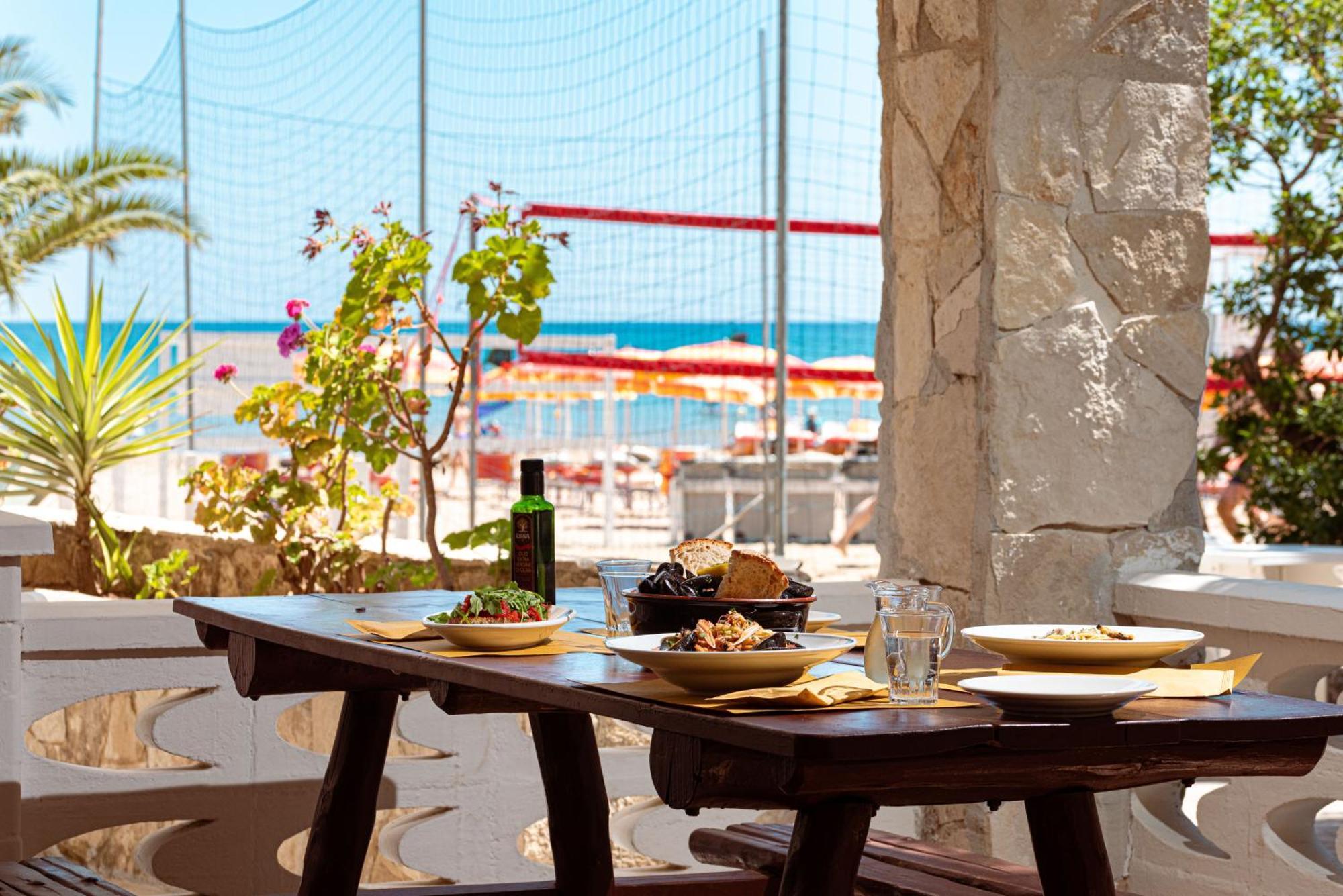 Villaggio Camping Punta Lunga Vieste Esterno foto